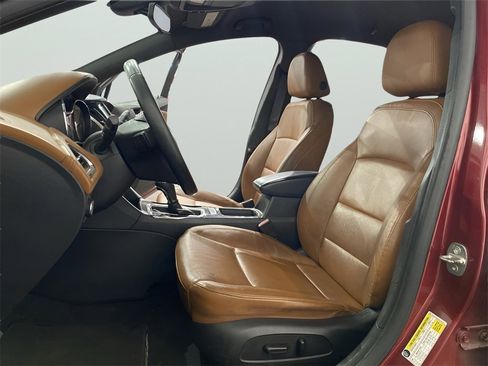 Used 2017 Chevrolet Cruze Premier w/ RS Package image 9