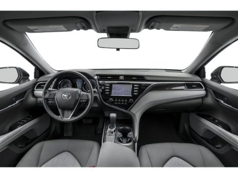 Used 2018 Toyota Camry LE image 7