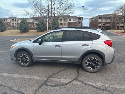 Used 2017 Subaru Crosstrek 2.0i Limited w/ Popular Package #2 image 6