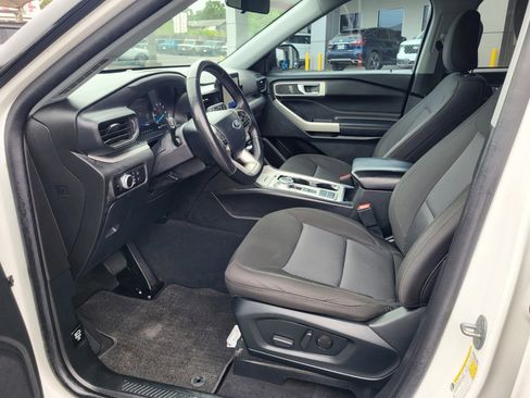 Certified 2023 Ford Explorer XLT RWD image 19