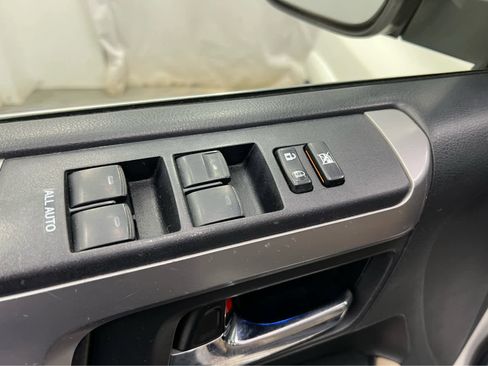 Used 2016 Toyota 4Runner Limited image 19