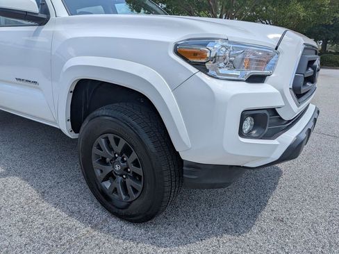 Used 2023 Toyota Tacoma SR5 RWD image 10