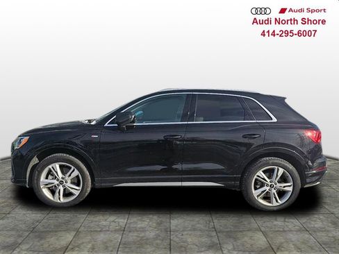 Used 2022 Audi Q3 2.0T Premium w/ Convenience Package image 2