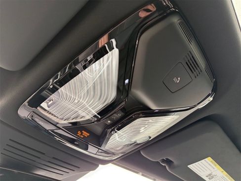 Certified 2026 BMW X5 M60i image 34