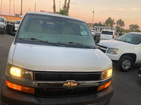 Used 2014 Chevrolet Express 3500 LT w/ LT Preferred Equipment Group image 12