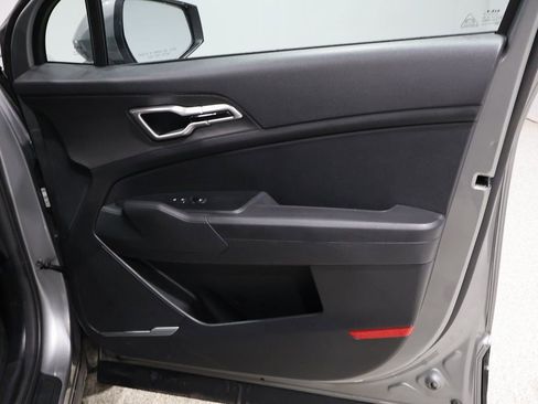 Used 2024 Kia Sportage LX image 23