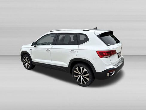 Used 2022 Volkswagen Taos SE AWD/4WD image 8