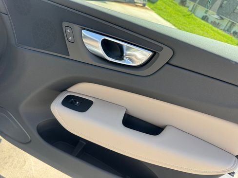 New 2026 Volvo XC60 B5 Core w/ Climate Package image 24