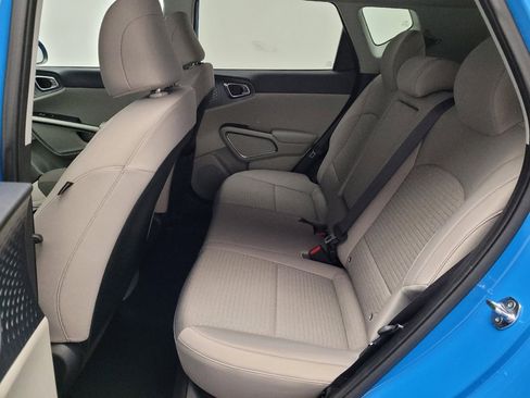 Used 2024 Kia Soul EX image 18