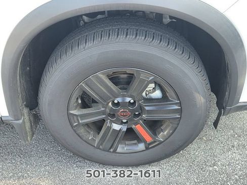 Used 2025 Nissan Rogue SV AWD/4WD image 17