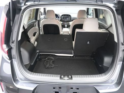 Used 2025 Kia Soul LX FWD image 23