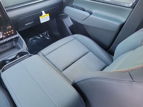 New 2026 GMC Terrain AT4 w/ Convenience Package III image 23