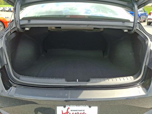Used 2023 Hyundai Elantra SEL FWD image 28