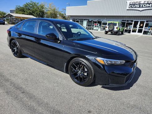 Used 2025 Honda Civic Sport image 1