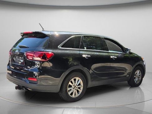 Used 2019 Kia Sorento AWD image 6
