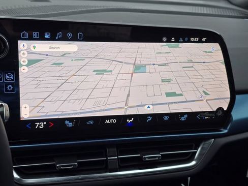 New 2026 Chevrolet Equinox EV LT FWD image 29