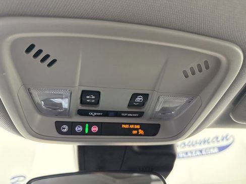 Used 2024 Chevrolet Malibu LT image 14