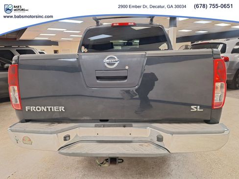 Used 2012 Nissan Frontier SL w/ Moonroof Pkg image 28
