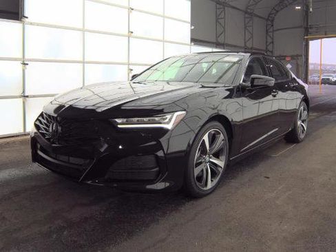 Used 2025 Acura TLX w/ Technology Package image 2