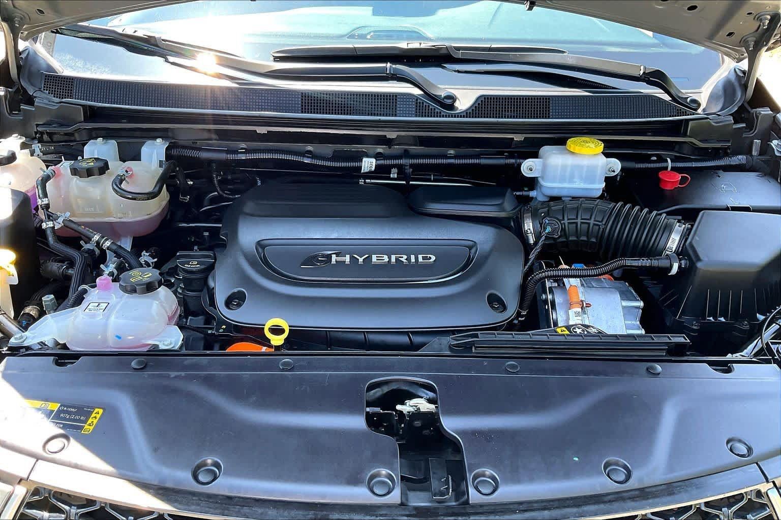 Used 2023 Chrysler Pacifica Pinnacle FWD image 33