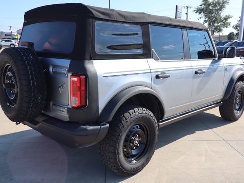 Used 2022 Ford Bronco Black Diamond AWD/4WD image 5