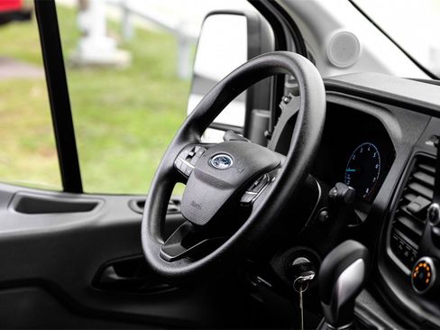 Used 2021 Ford Transit 350 XLT image 11