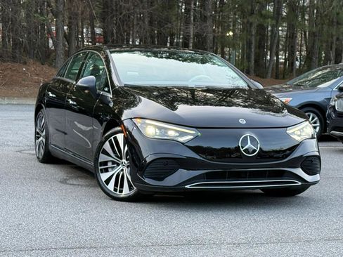 Used 2023 Mercedes-Benz EQE 500 4MATIC Sedan w/ Exclusive Trim Package image 3