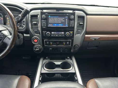 Used 2018 Nissan Titan Platinum Reserve w/ Platinum Utility Package image 13
