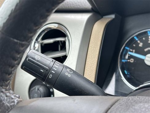 Used 2011 Ford F150 Lariat w/ Lariat Plus Pkg image 24