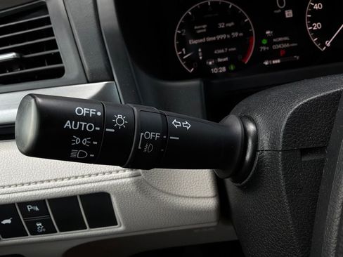 Used 2025 Honda Odyssey Touring image 49