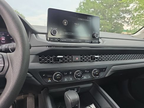 Certified 2024 Honda Accord EX image 22