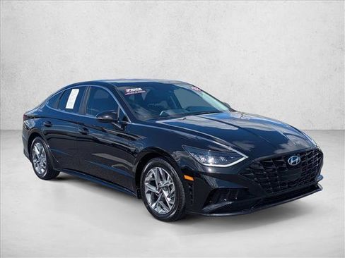 Used 2022 Hyundai Sonata SEL image 3