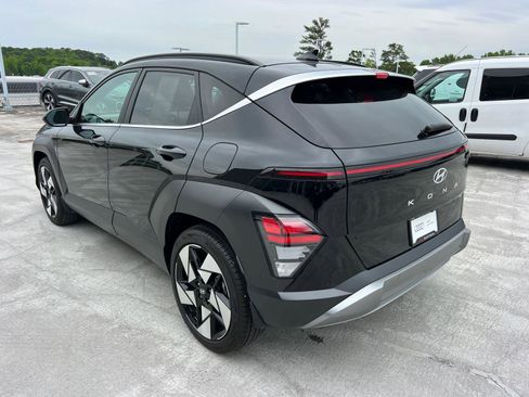 Used 2024 Hyundai Kona Limited FWD image 7
