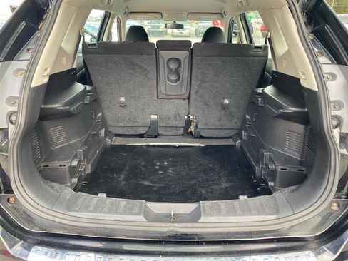 Used 2014 Nissan Rogue S image 11