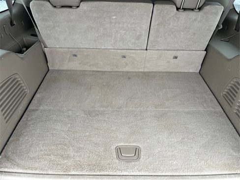 Used 2015 Chevrolet Suburban LT image 39