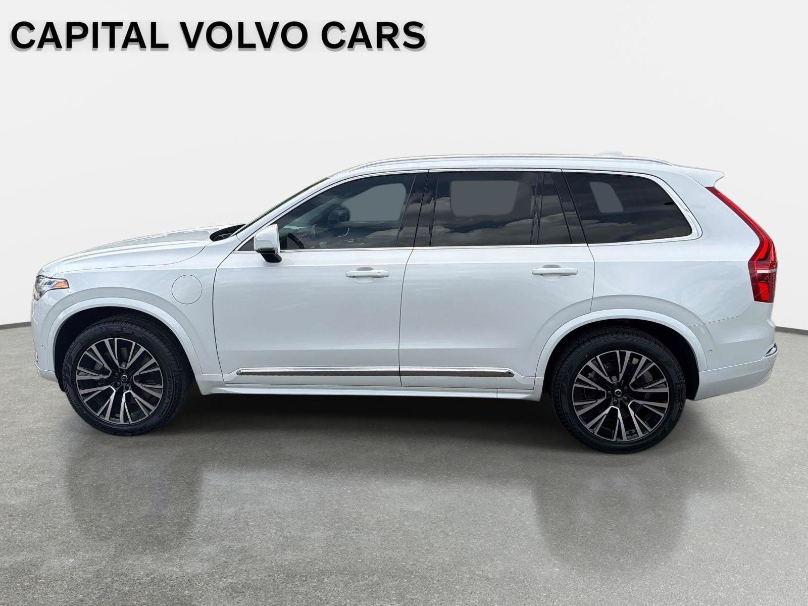 Used 2025 Volvo XC90 T8 Plus w/ Protection Package Premier AWD/4WD image 8