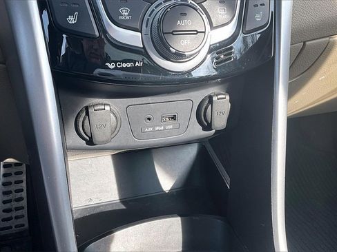 Used 2014 Hyundai Elantra GT w/ Option Group 03 image 31