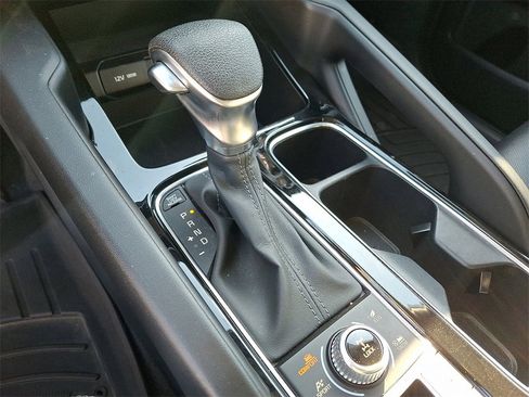 Used 2023 Kia Telluride LX image 15