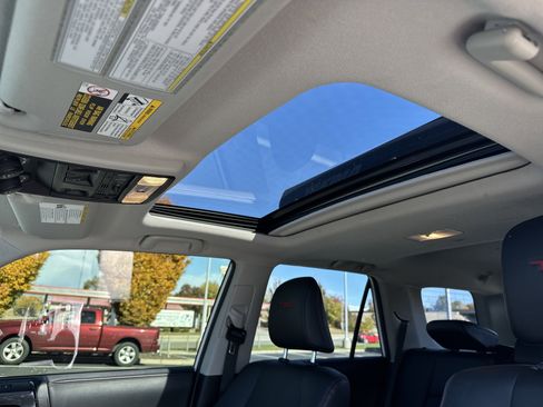 Used 2021 Toyota 4Runner Venture image 23