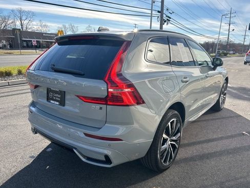 Certified 2025 Volvo XC60 B5 Plus image 5