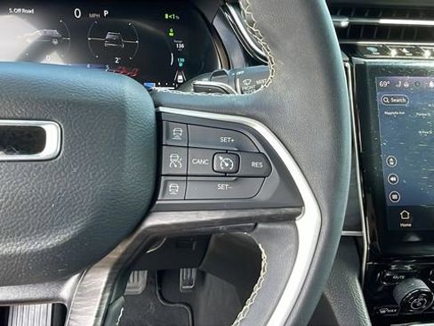 Used 2023 Jeep Grand Cherokee 4xe w/ Luxury Tech Group II image 26