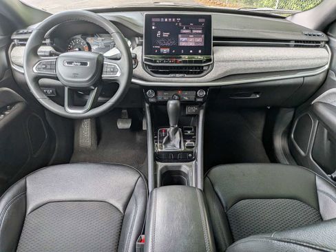 Used 2024 Jeep Compass Latitude AWD/4WD image 14