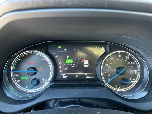 Used 2023 Toyota Venza Nightshade image 25