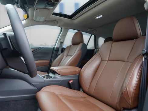 Used 2025 Subaru Outback Touring XT w/ Popular Package #2 image 12