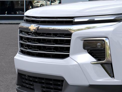 New 2026 Chevrolet Traverse LT w/ Driver Confidence Package FWD image 13