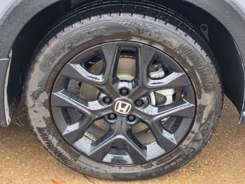 Used 2024 Honda HR-V Sport image 8