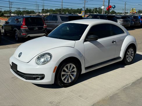 Used 2014 Volkswagen Beetle 2.5 FWD image 6