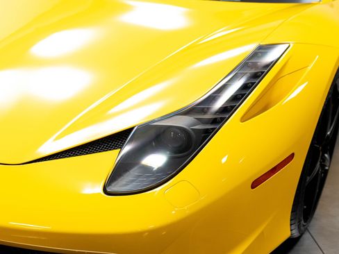 Used 2010 Ferrari 458 Italia Coupe RWD image 53