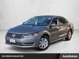 Used 2014 Volkswagen Passat 1.8T S FWD video 1