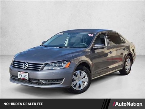 Used 2014 Volkswagen Passat 1.8T S FWD image 1